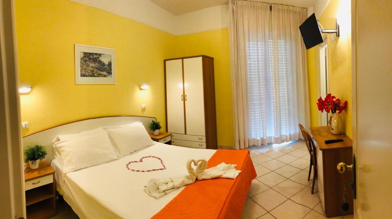 Hotel Naica Rimini Ngoại thất bức ảnh