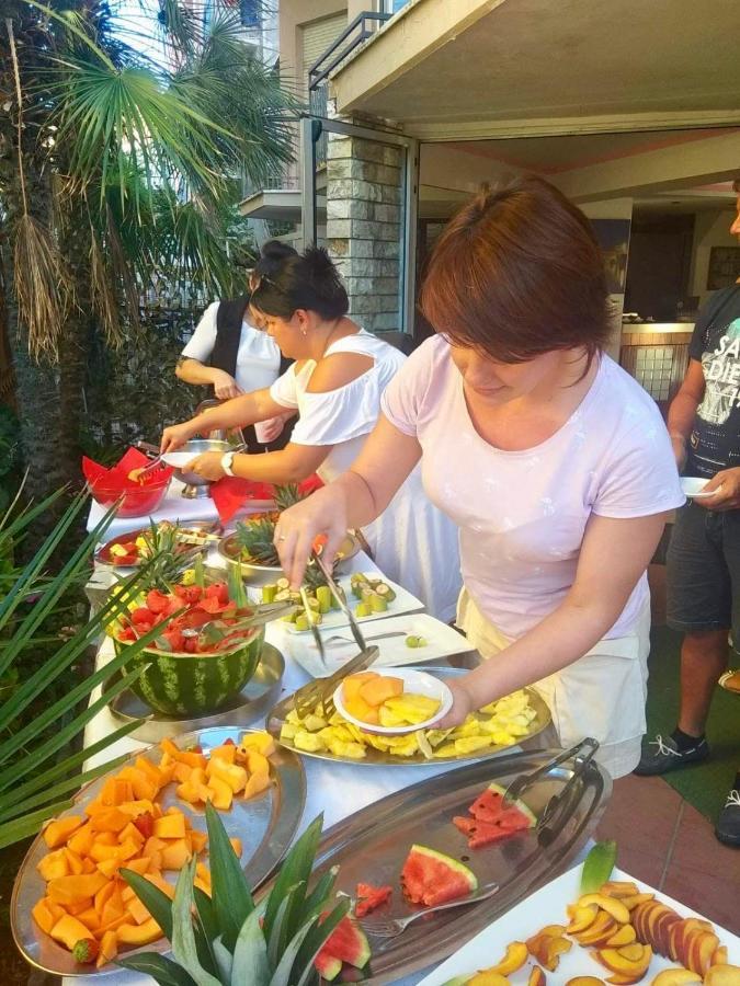 Hotel Naica Rimini Ngoại thất bức ảnh