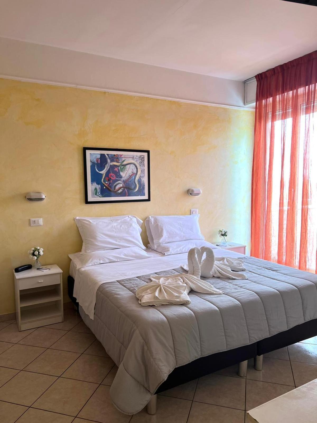 Hotel Naica Rimini Ngoại thất bức ảnh